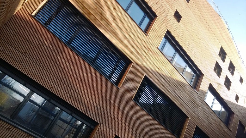 Nantes – Brise soleil orientables – Lycée Nelson Mandela