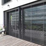 stores brise soleil