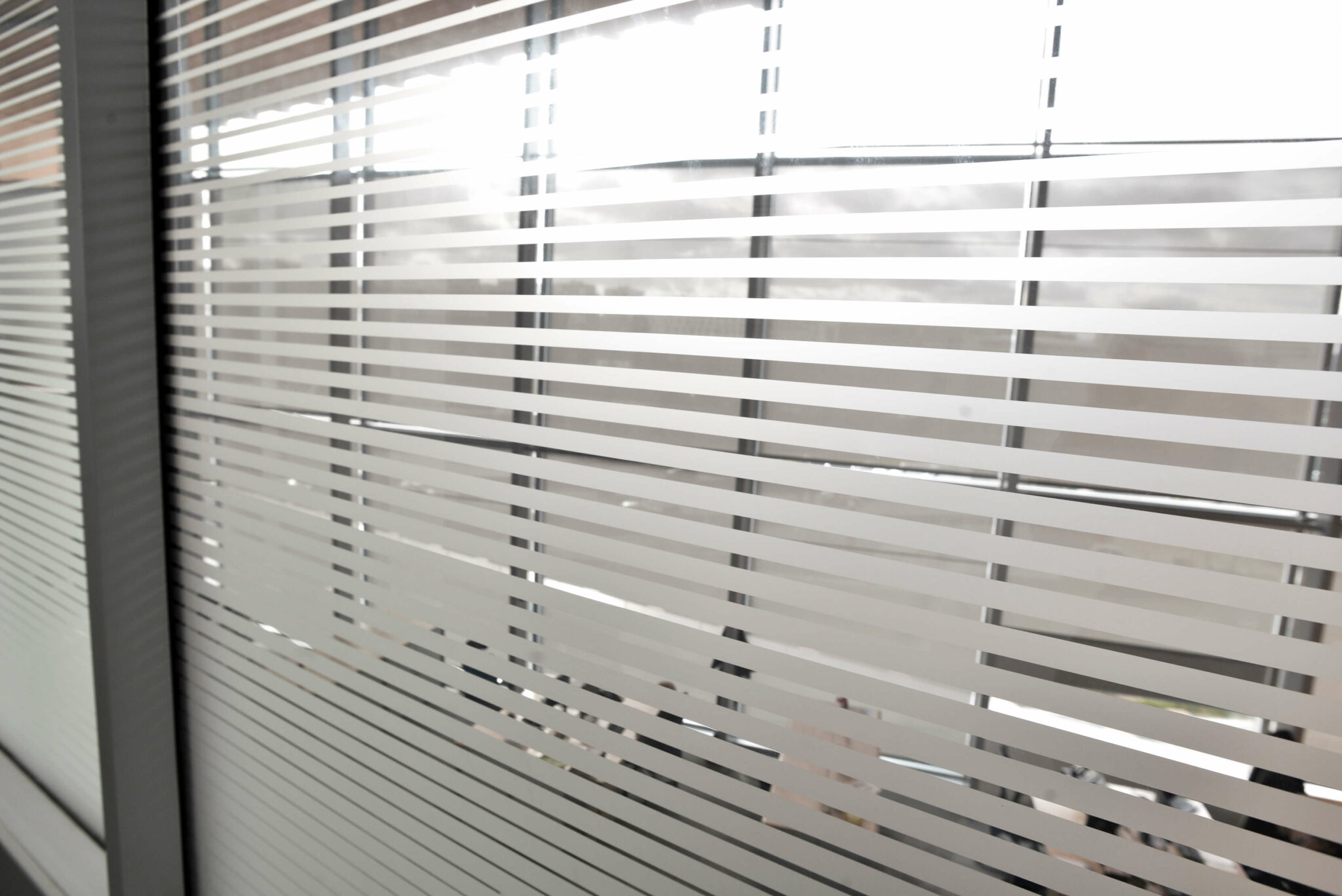 Film opacifiant ou solaire : bien choisir son film vitrage